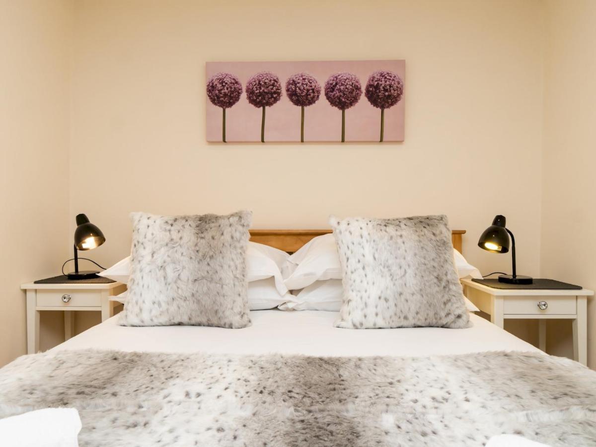 Pass The Keys Lovely 1 Bed Apartment With Free Parking Μπαθ Εξωτερικό φωτογραφία