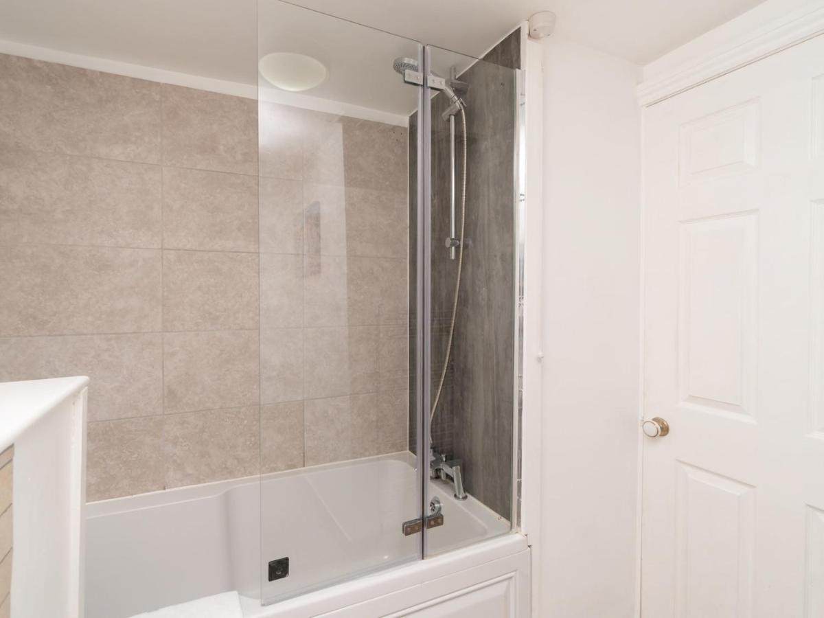 Pass The Keys Lovely 1 Bed Apartment With Free Parking Μπαθ Εξωτερικό φωτογραφία